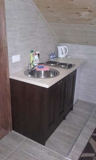 Гостевой дом Olja Guest House Жабляк Двухместный номер с 1 кроватью и общей ванной комнатой-5